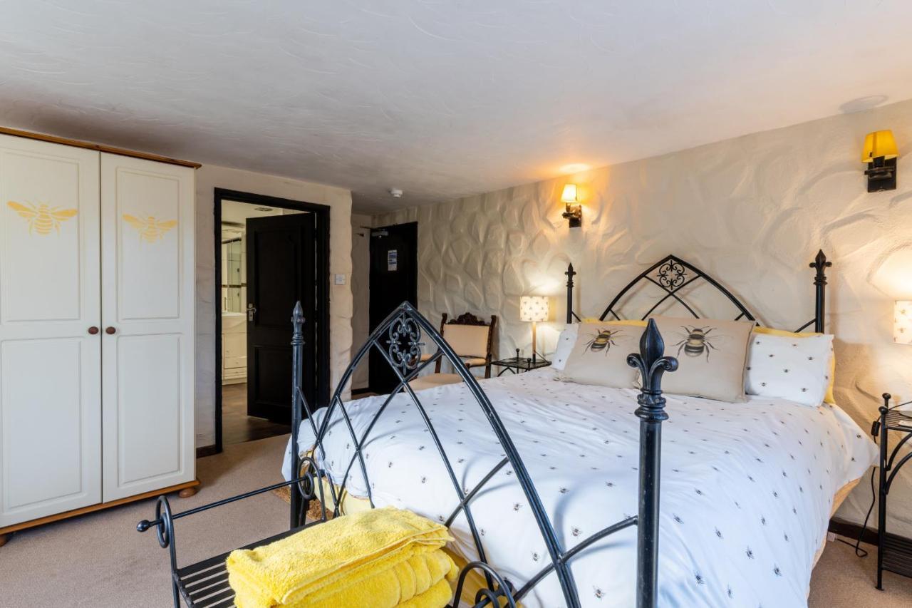 Finest Retreats - The Old Church House Inn Broadhempston Extérieur photo