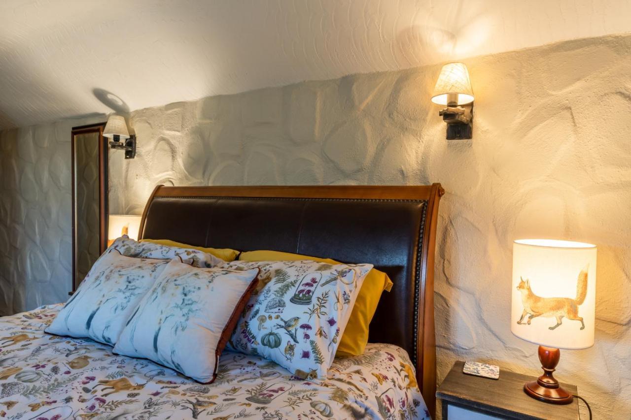Finest Retreats - The Old Church House Inn Broadhempston Extérieur photo